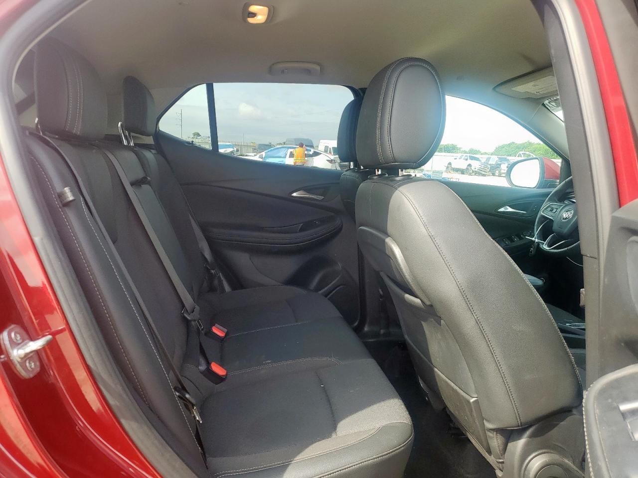 2021 Buick Encore VIN KL4MMDS20MB070906 photo 11