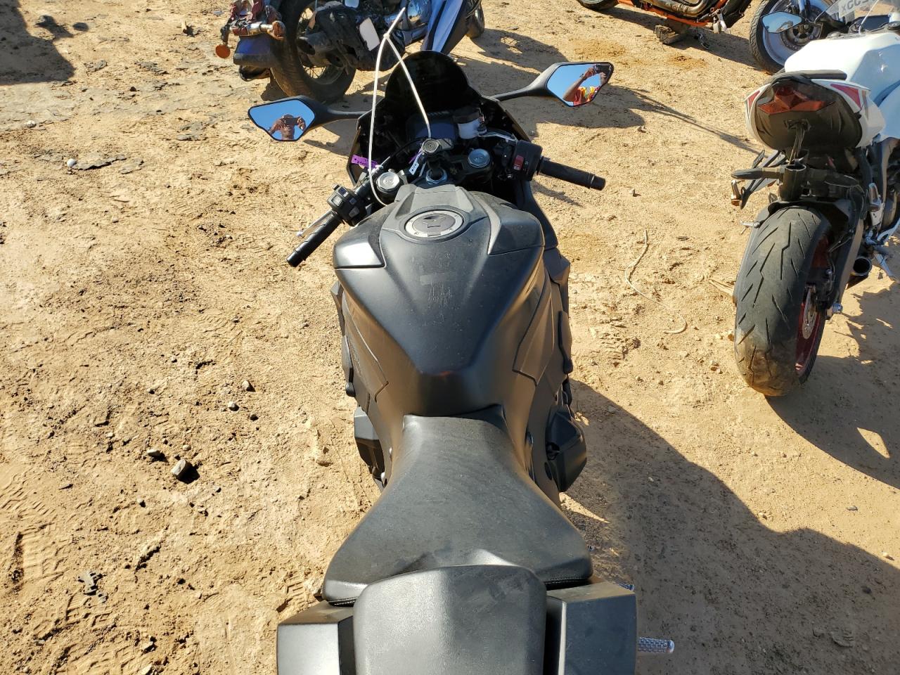 2021 Honda Cbr cycle VIN JH2SC7759MK400067 photo 6