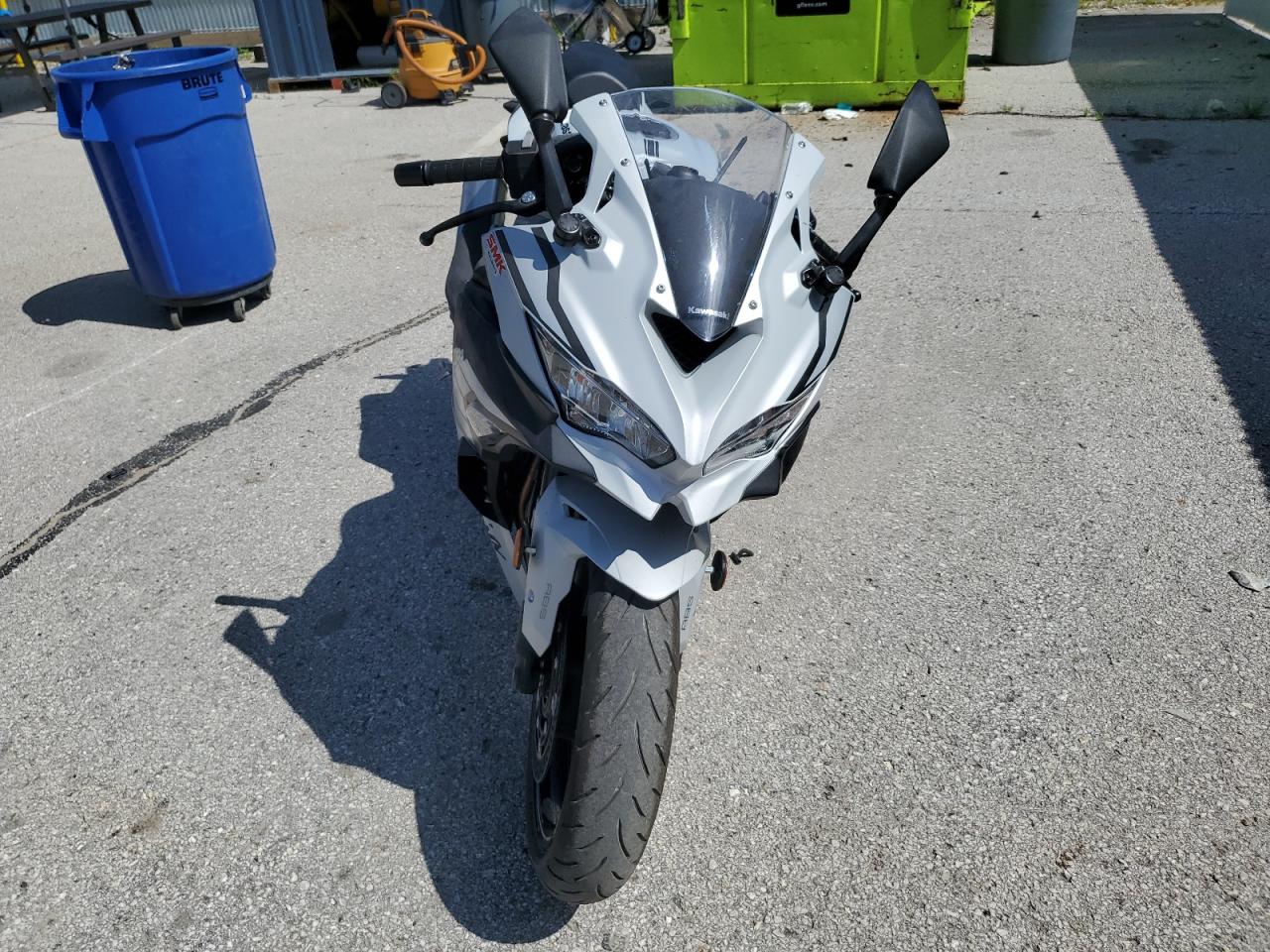 2025 Kawasaki Zx400 s VIN ML5ZXCS11SDA39912 photo 2