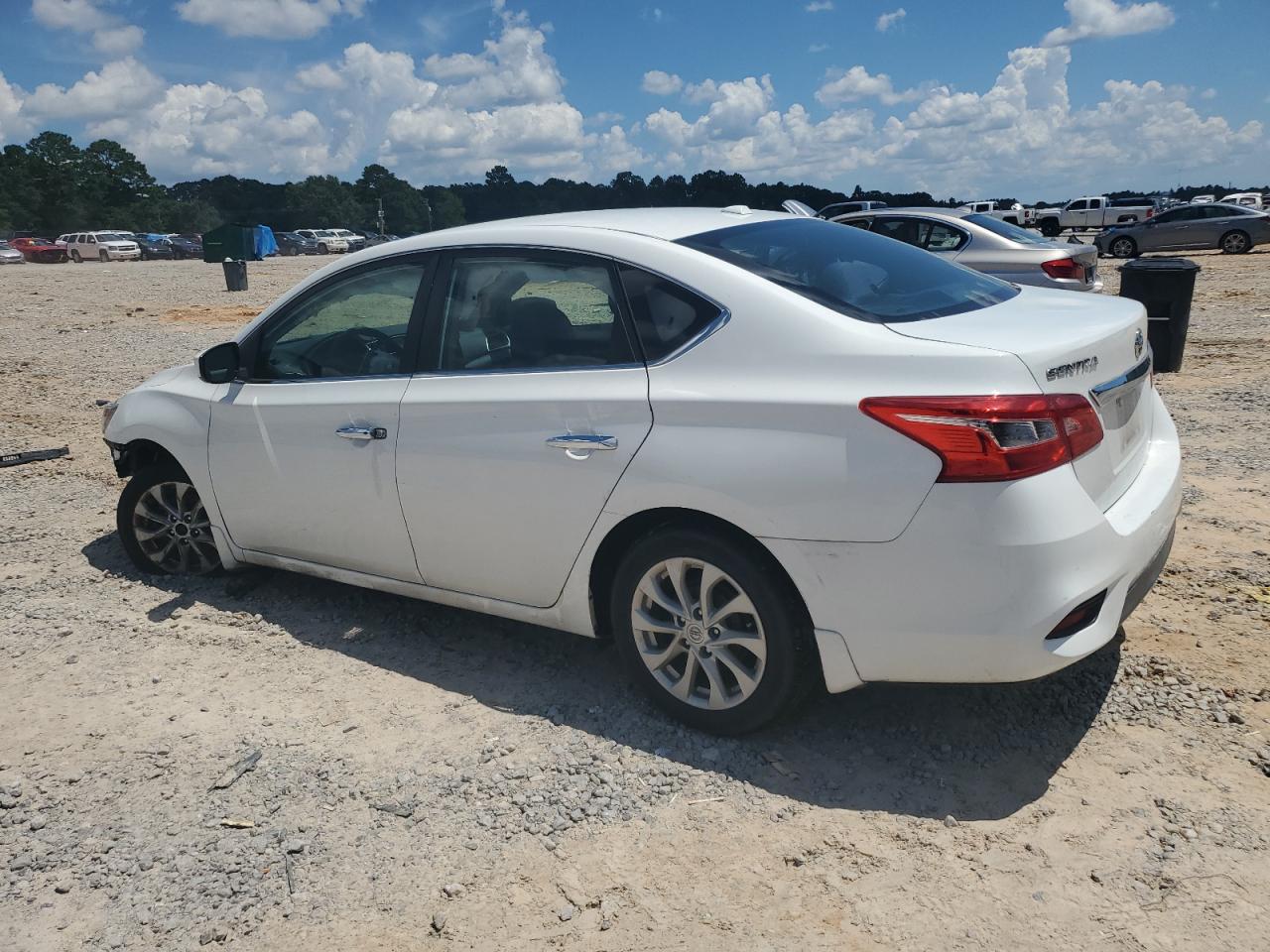 2019 Nissan Sentra VIN 3N1AB7AP6KY253841 photo 2