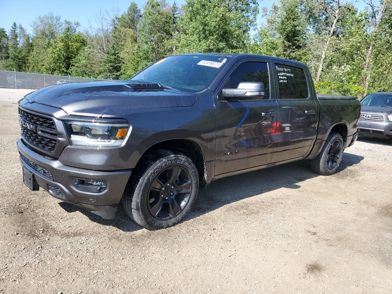 2022 RAM 1500 VIN 1C6SRFVT5NN309663 photo 1