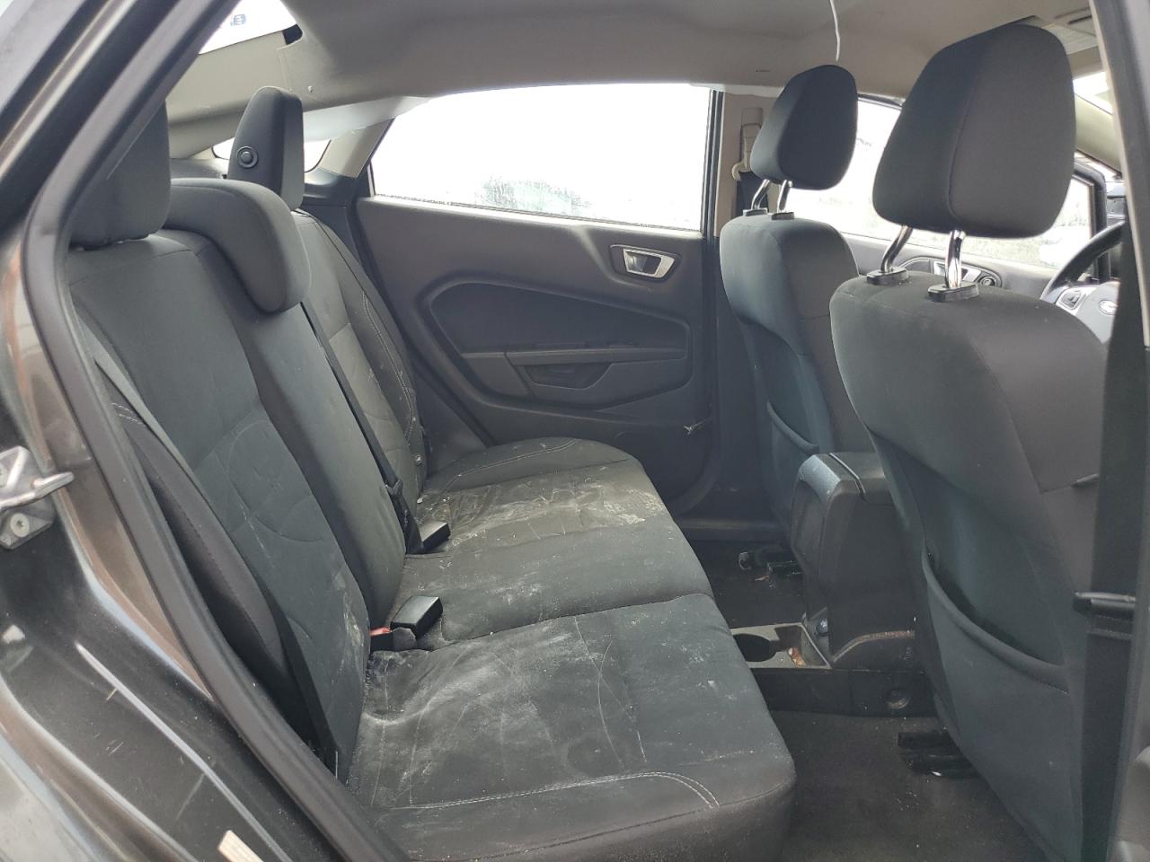 2016 Ford Fiesta VIN 3FADP4BJXGM114207 photo 10