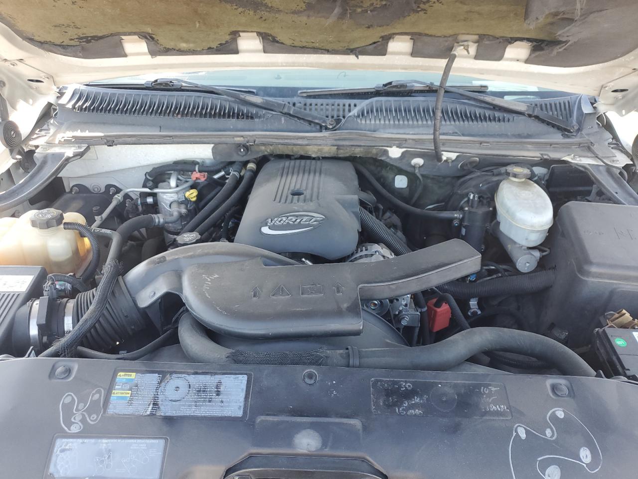 2003 Chevrolet Suburban VIN 3GNFK16Z73G286680 photo 12
