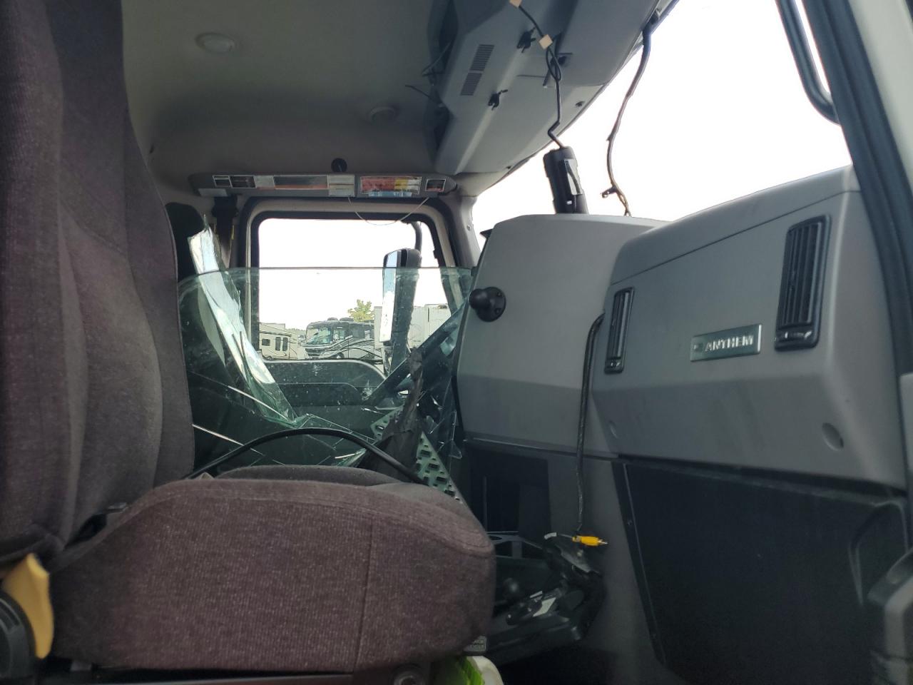2022 MACK All models VIN 1M1AN4GY7NM027639 photo 5