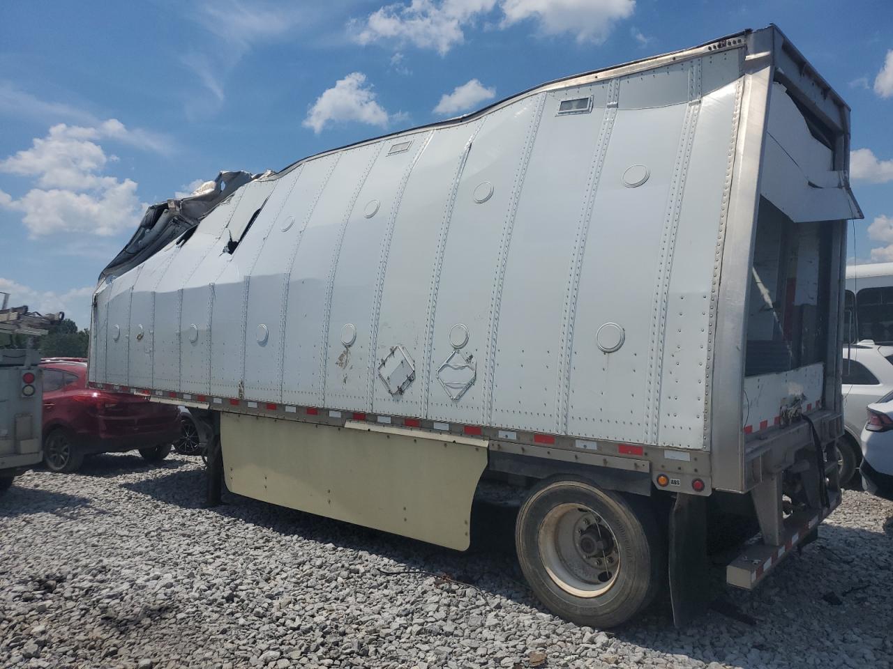 2010 GREAT Trailer VIN 1GRAP5610AK210588 photo 3
