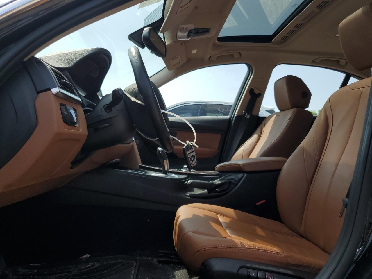 2012 BMW 3 series VIN WBA3A5C57CF345040 photo 7