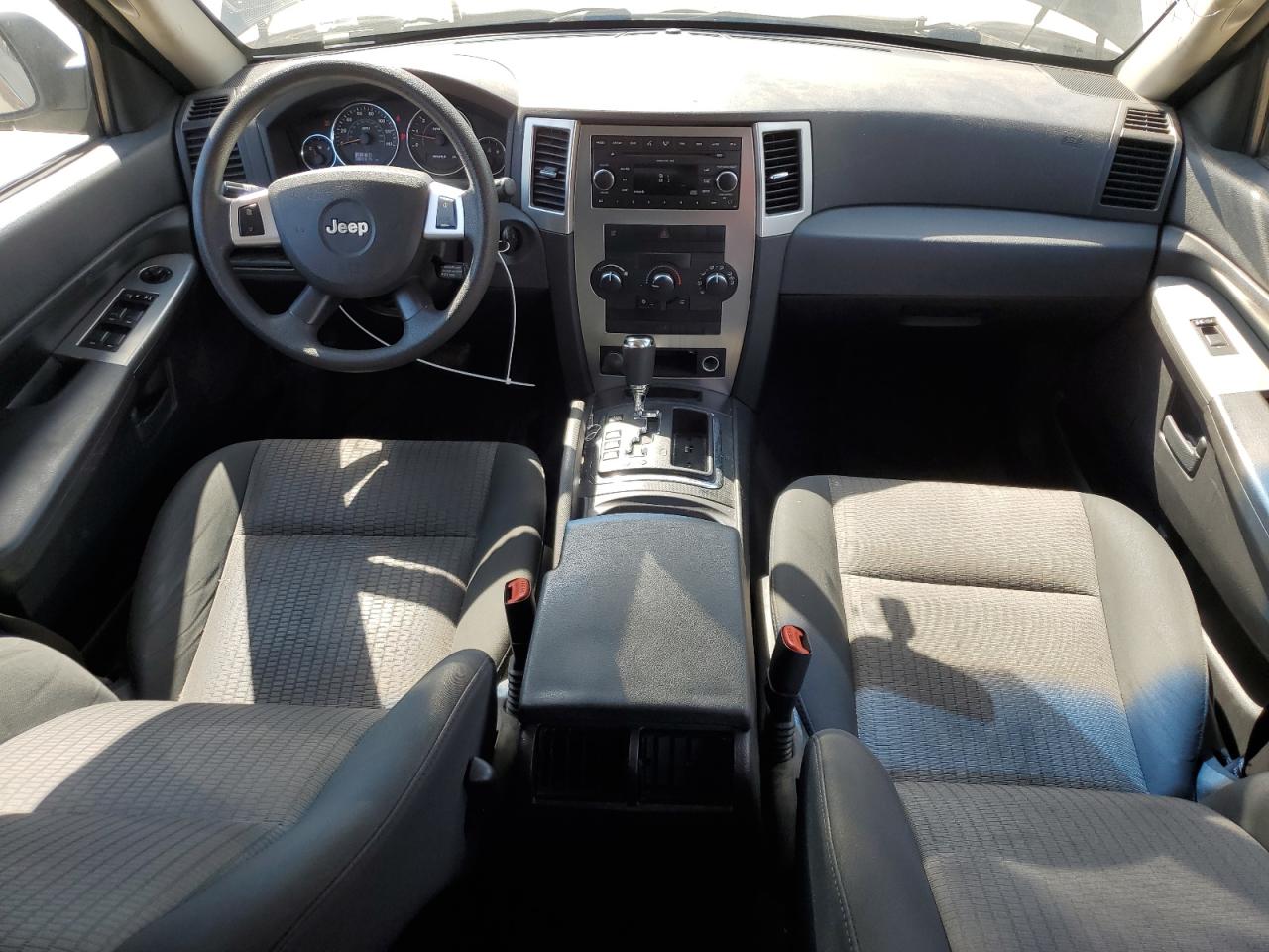 2008 Jeep Grand cher VIN 1J8GR48K18C137517 photo 8