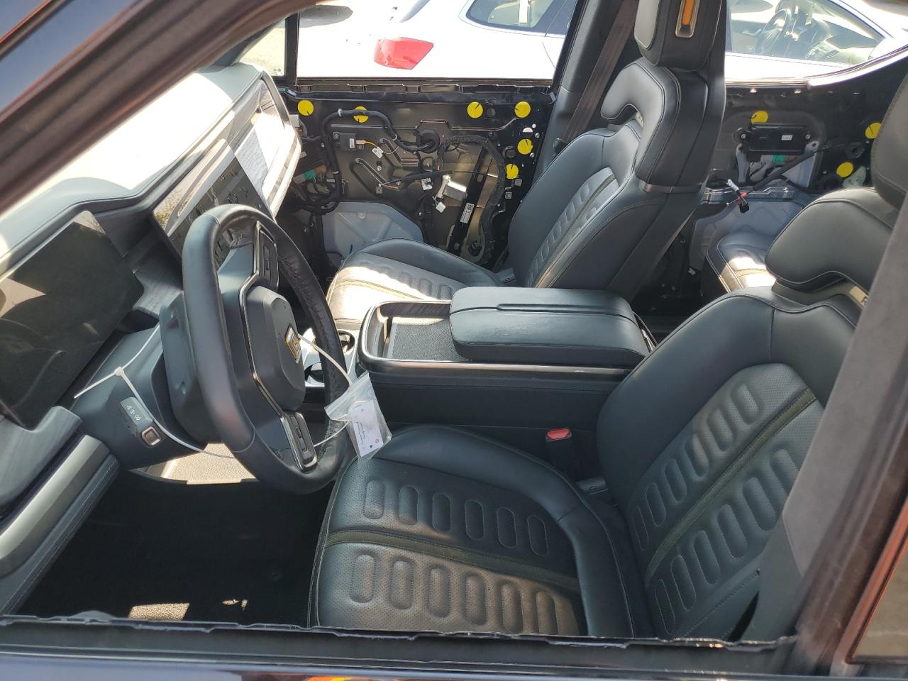 2023 Rivian Rit VIN 7FCTGBAA5PN028055 photo 7