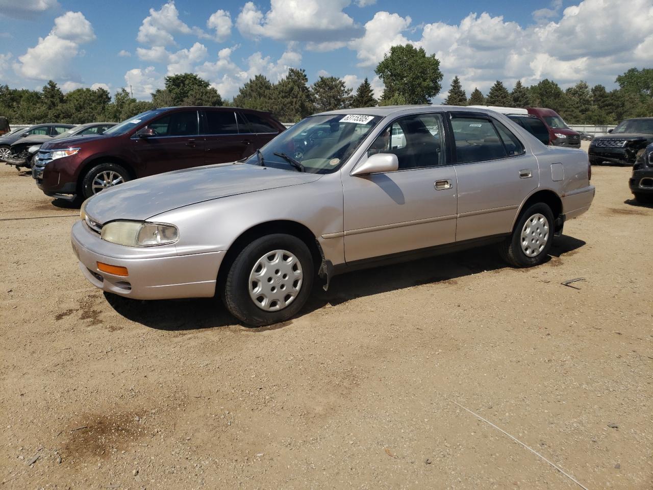 1996 Toyota Camry VIN JT2BG12K3T0418235 photo 1