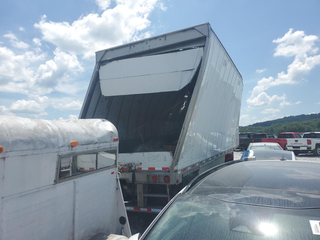 2010 GREAT Trailer VIN 1GRAP5610AK210588 photo 4