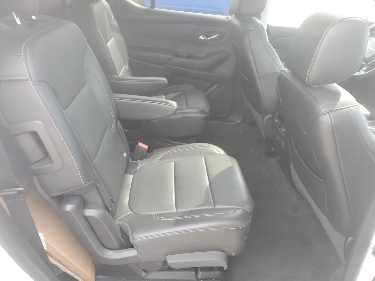 2019 Chev Traverse VIN 1GNERKKW1KJ166573 photo 11