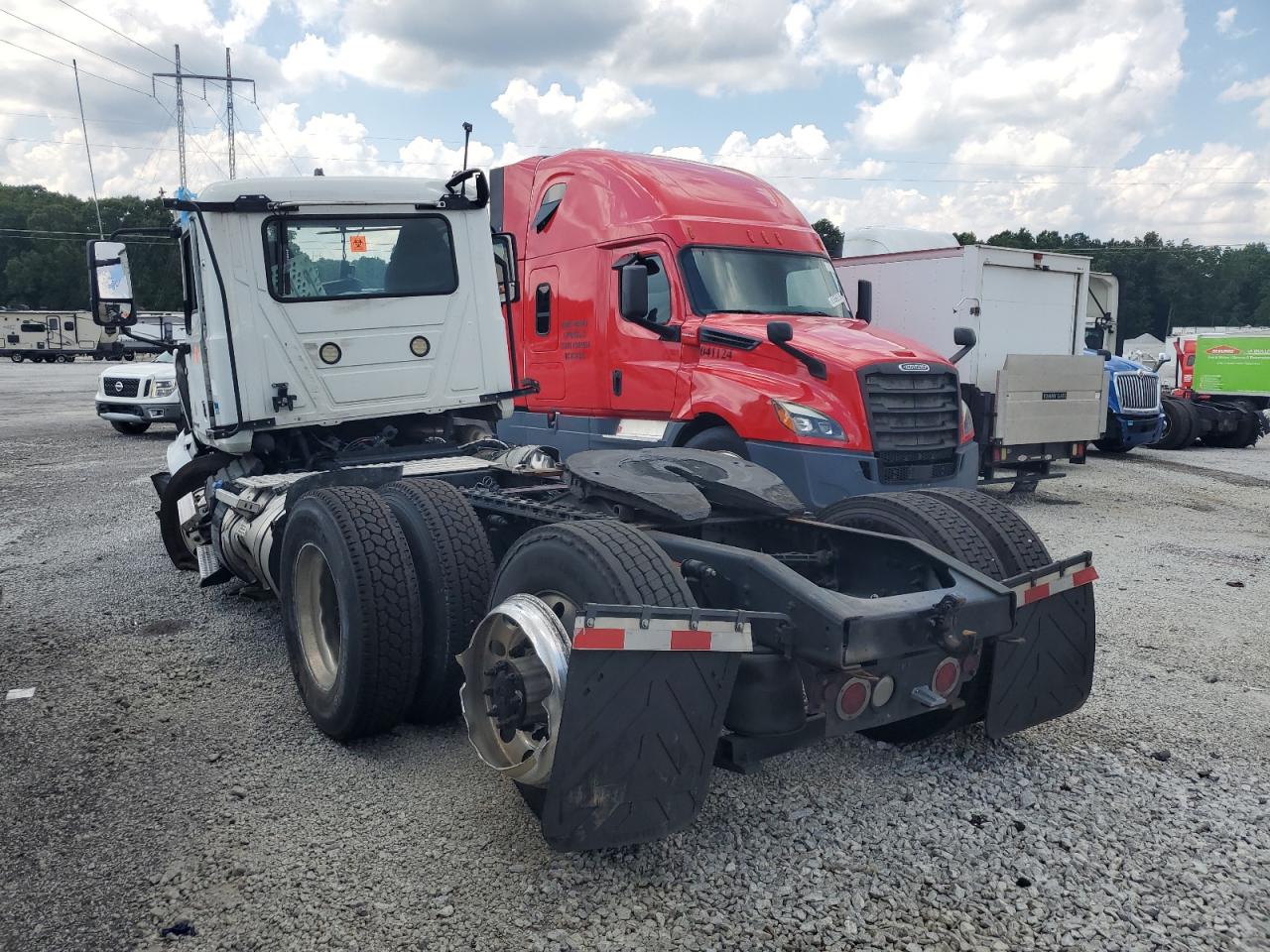 2022 MACK All models VIN 1M1AN4GY7NM027639 photo 3