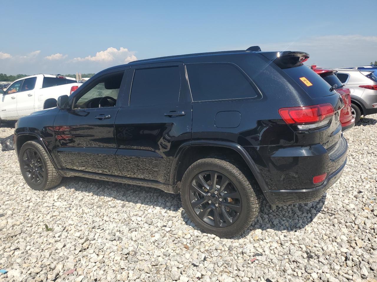 2020 Jeep Grand cher VIN 1C4RJFAG0LC111489 photo 2