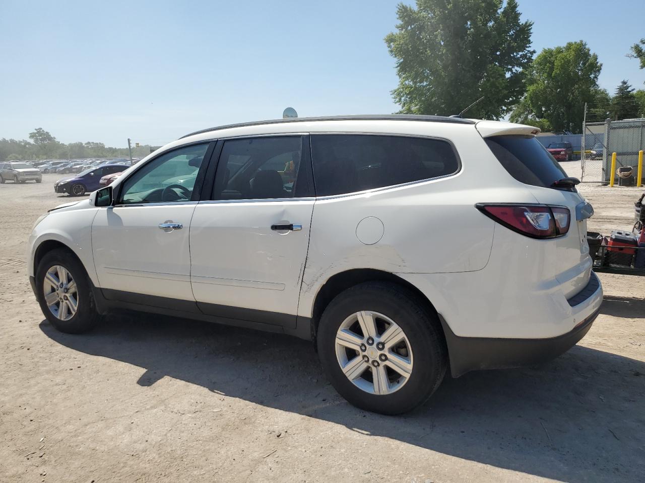 2014 CHEV Traverse VIN 1GNKRHKD3EJ371191 photo 2