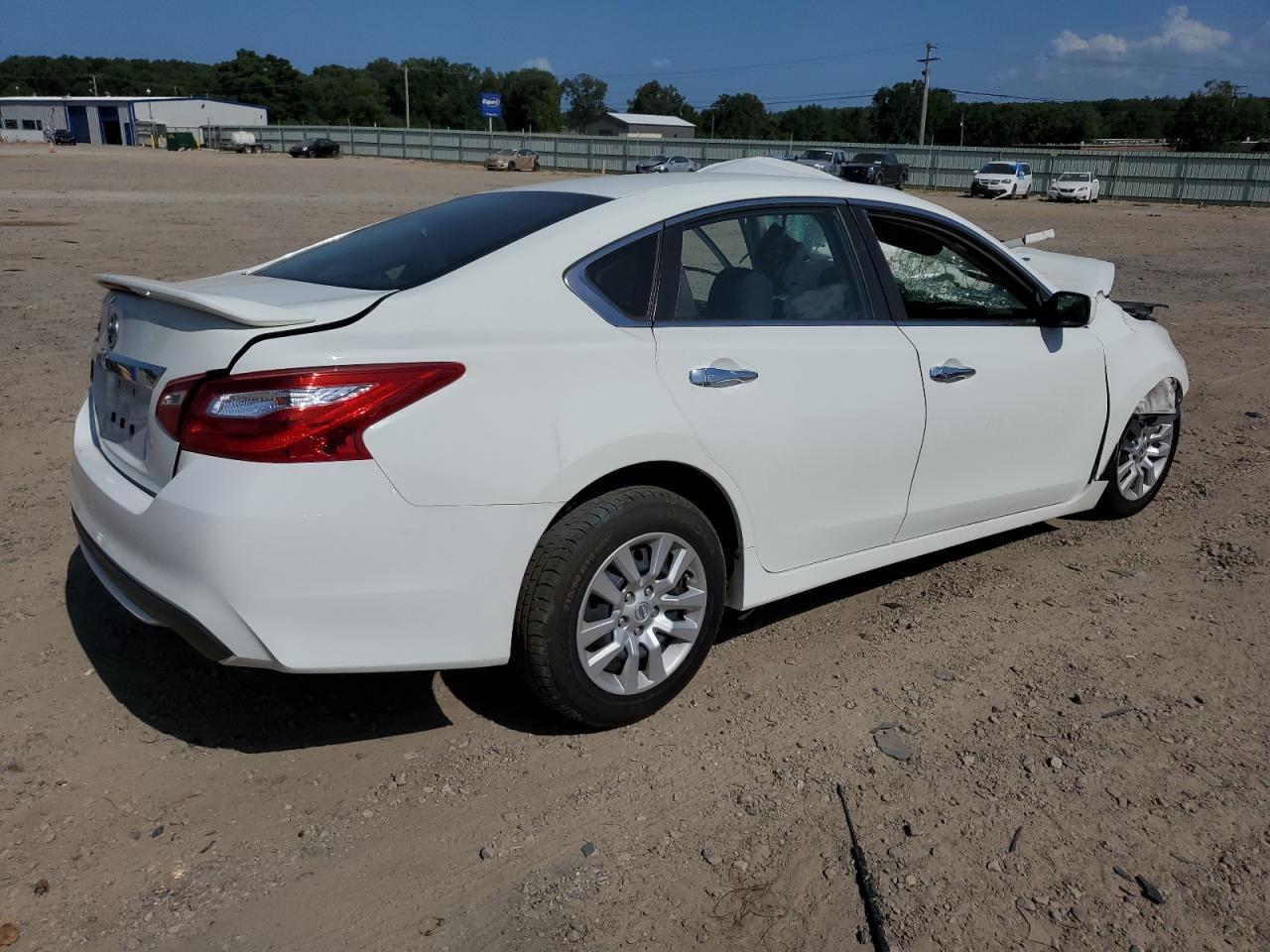 2016 NISSAN Altima VIN 1N4AL3AP0GN358338 photo 3