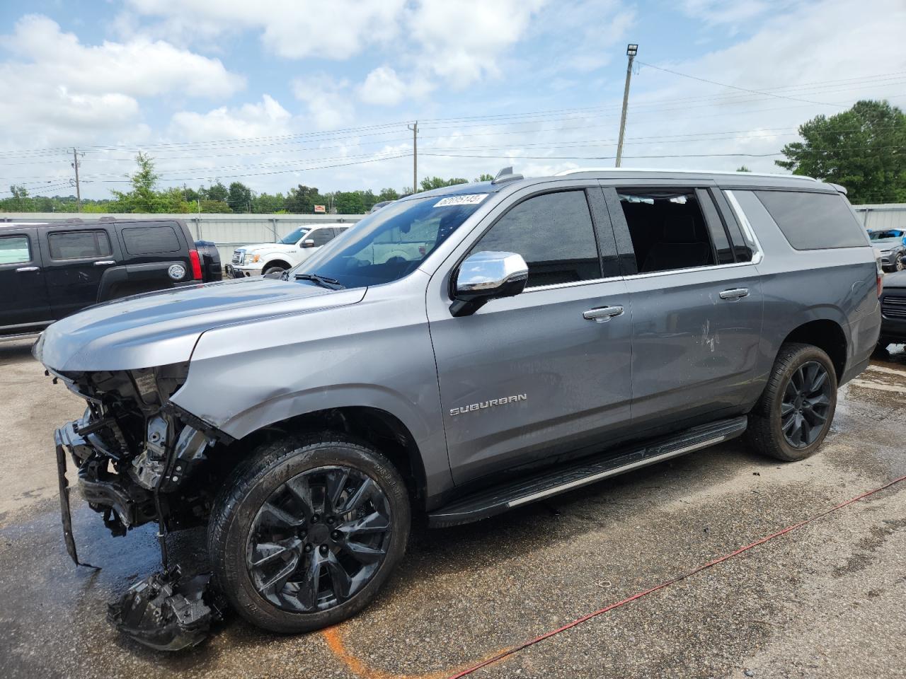 2021 Suburban VIN 1GNSCFKD2MR312087 photo 1