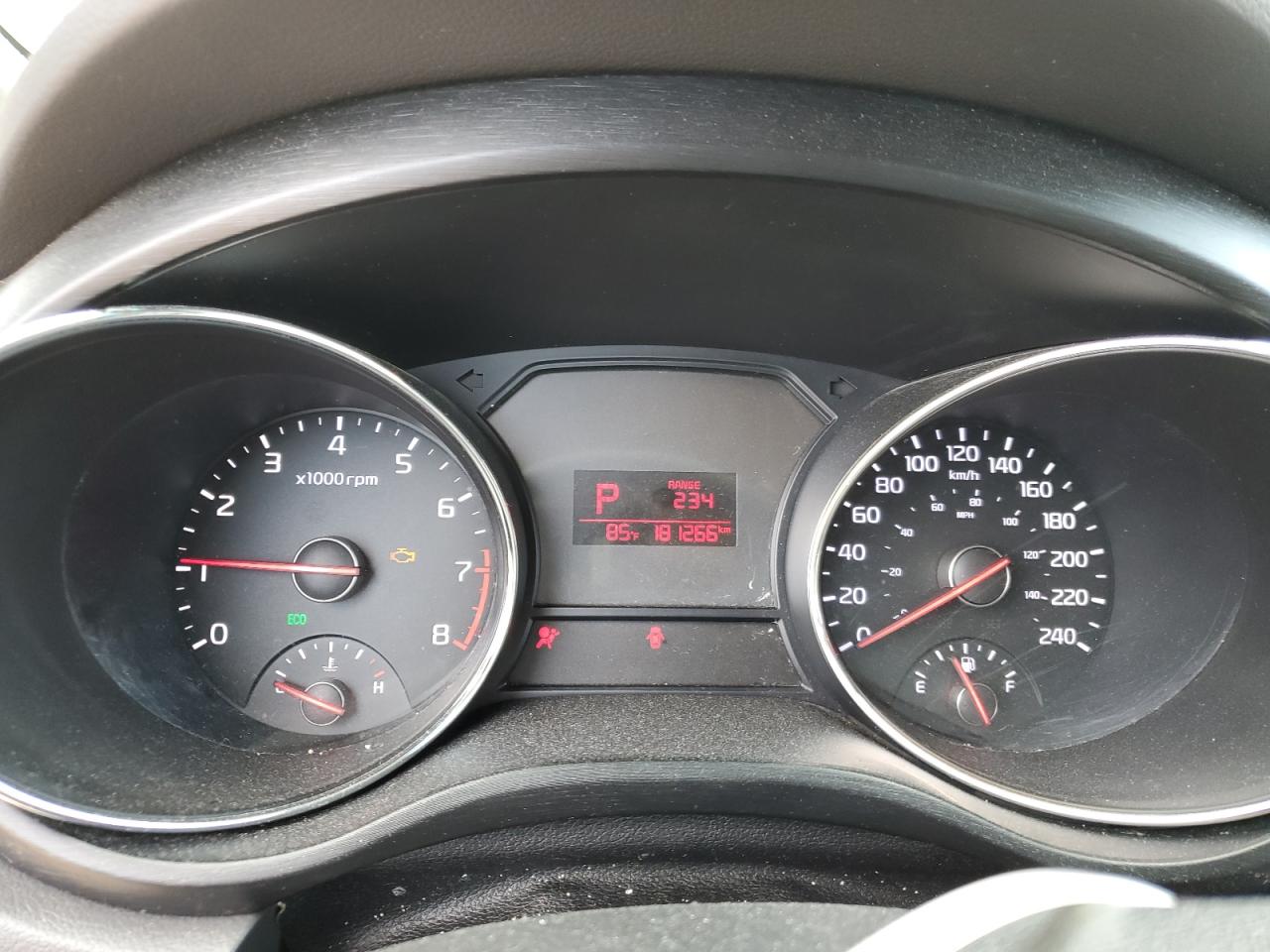 2017 KIA Sedona lx VIN KNDMB5C19H6257549 photo 9