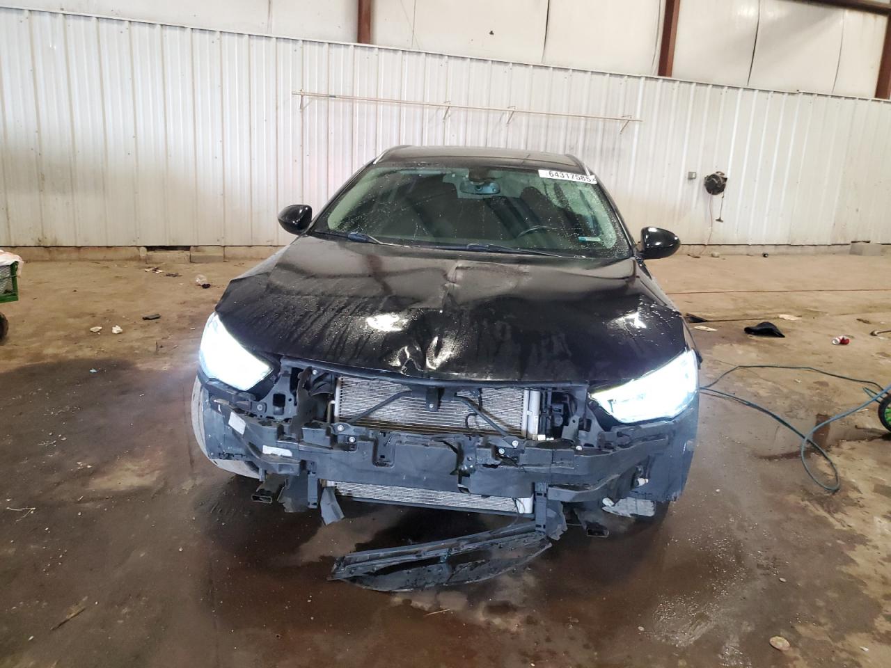 2018 Buick Regal VIN W04GU8SX3J1176705 photo 5