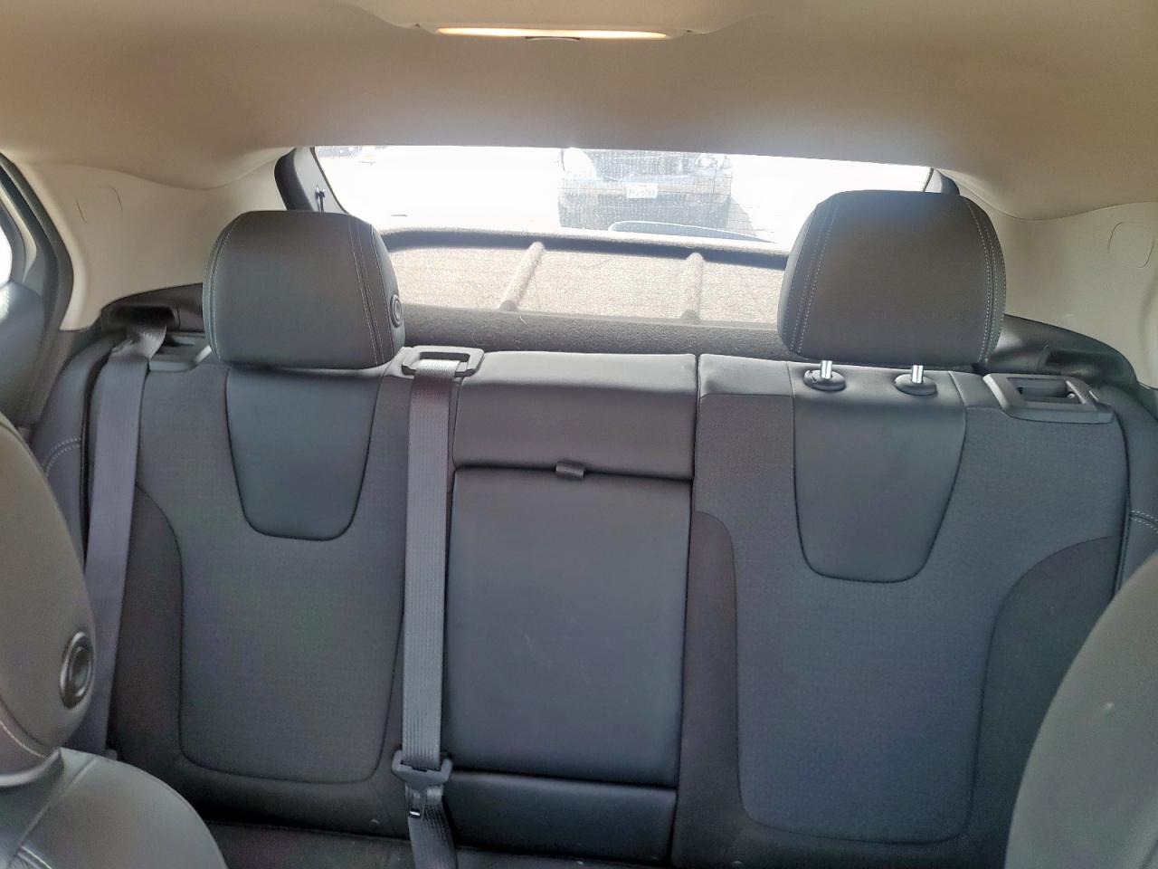 2021 Buick Encore VIN KL4MMDS20MB070906 photo 10