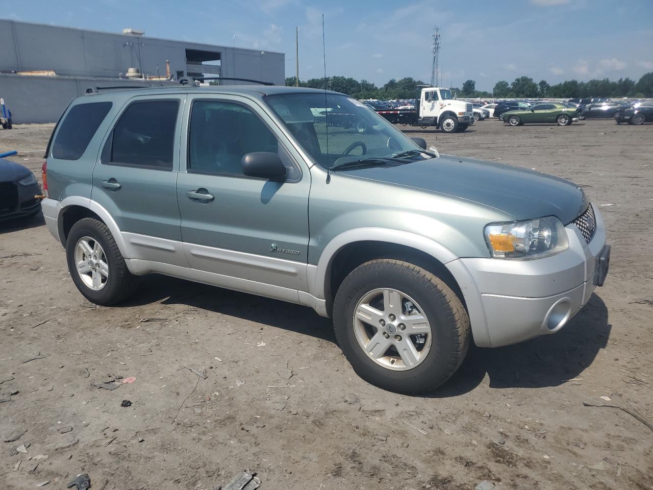 2005 Ford Escape VIN 1FMCU96H05KE24675 photo 4