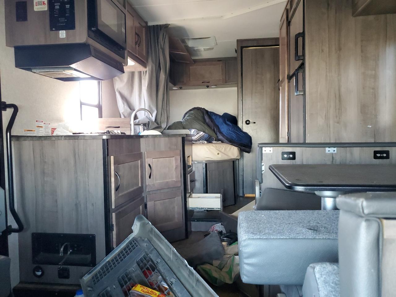 2021 WINNEBAGO All models VIN 1FDWE3FNXMDC11295 photo 10