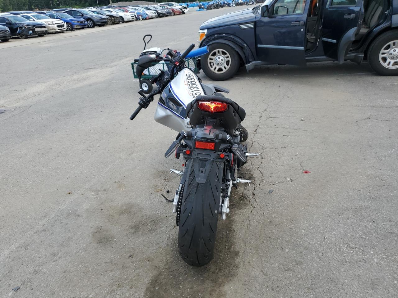 2023 YAMAHA Mt09 d VIN JYARN72E8PA001911 photo 4