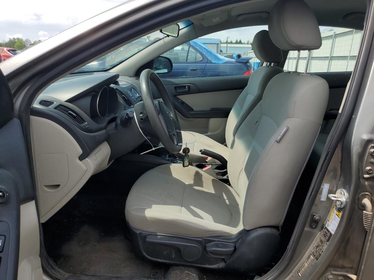 2011 Kia Forte VIN KNAFU4A28B5393075 photo 7