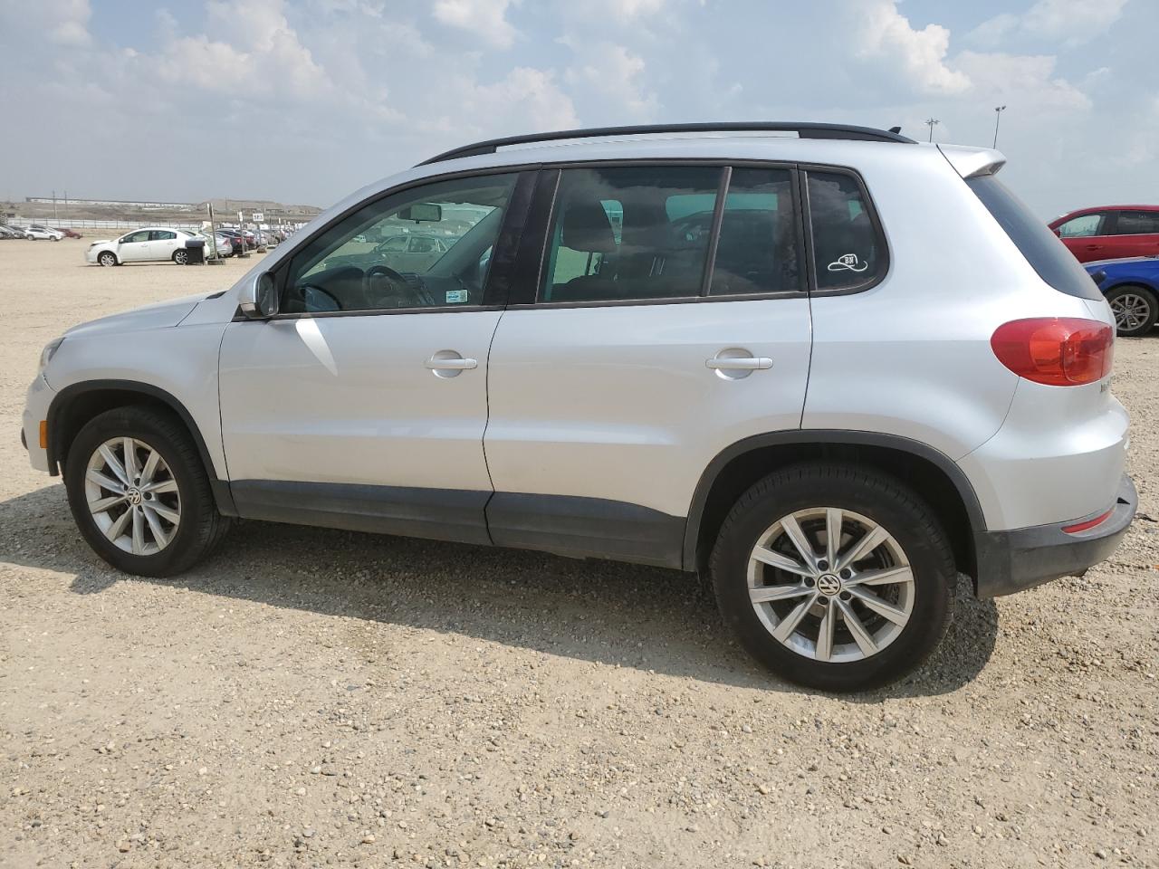 2014 VOLKSWAGEN Tiguan VIN WVGJV3AX7EW553019 photo 2