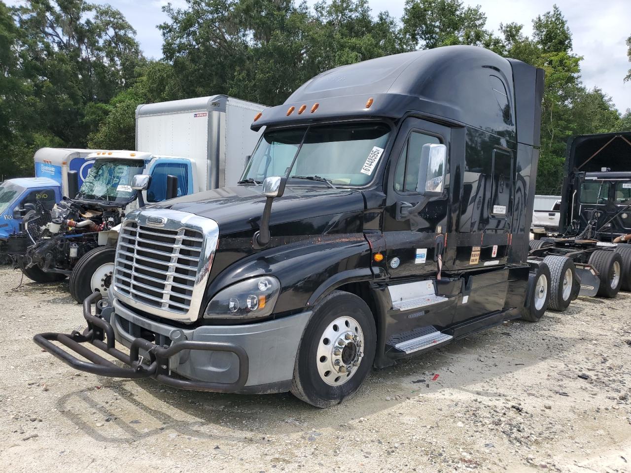 2015 FREIGHTLINER All other VIN 3AKJGLD60FSGJ8779 photo 2