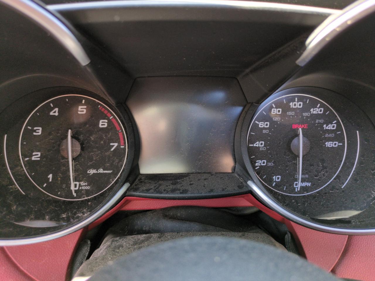 2018 ALFA Giulia ti VIN ZARFAECN1J7593362 photo 9