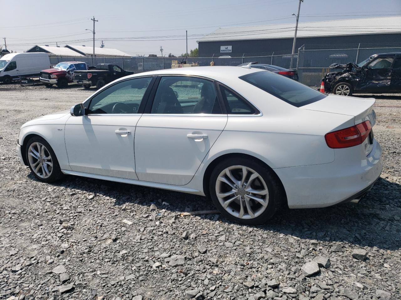 2013 AUDI S4 premium VIN WAUBGCFL6DA102326 photo 2