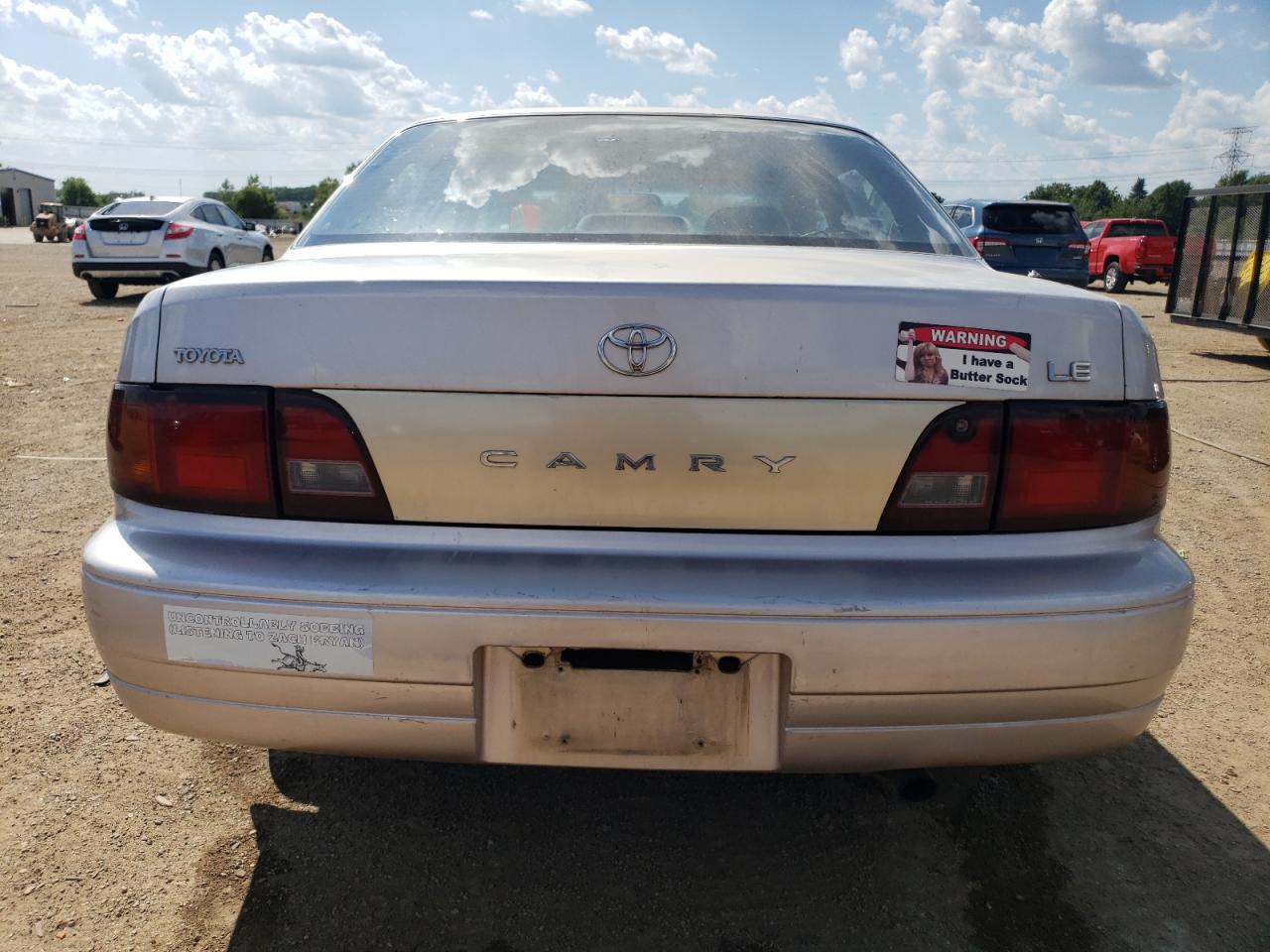 1996 Toyota Camry VIN JT2BG12K3T0418235 photo 6