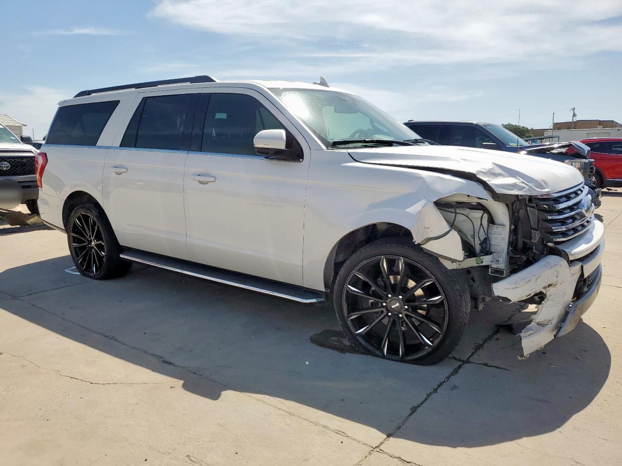 2019 Ford Expedition VIN 1FMJK1HT3KEA37774 photo 4