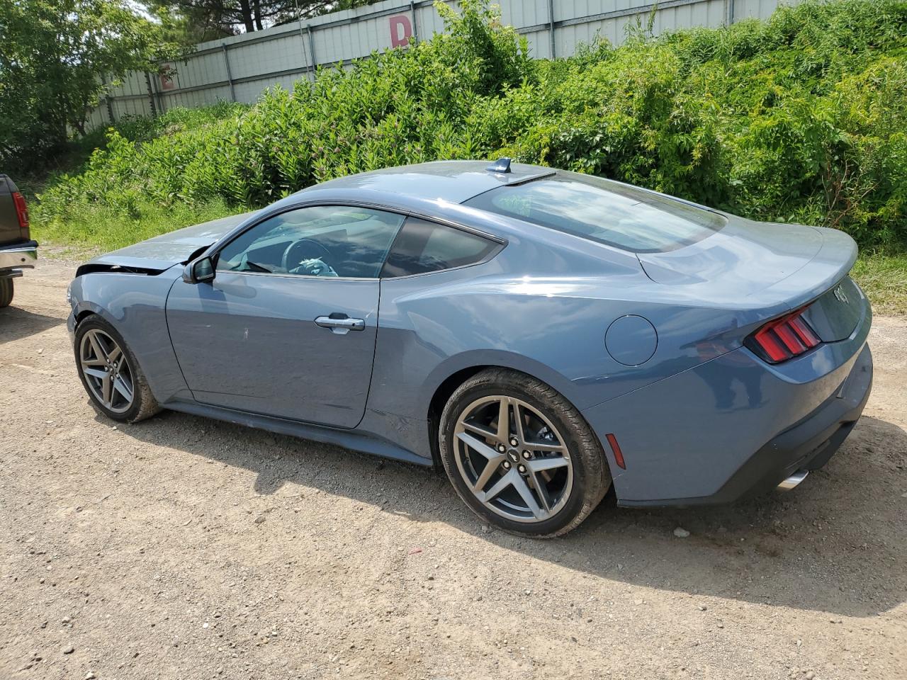 2025 Ford All models VIN 1FA6P8TH3S5107934 photo 2