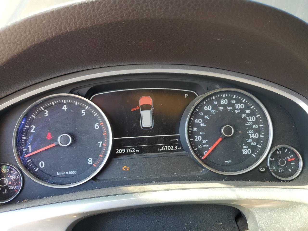 2014 Volkswagen Touareg VIN WVGEF9BP2ED011452 photo 9