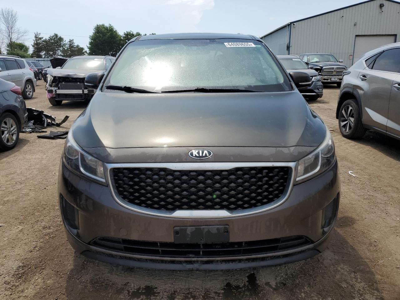2017 KIA Sedona lx VIN KNDMB5C19H6257549 photo 5