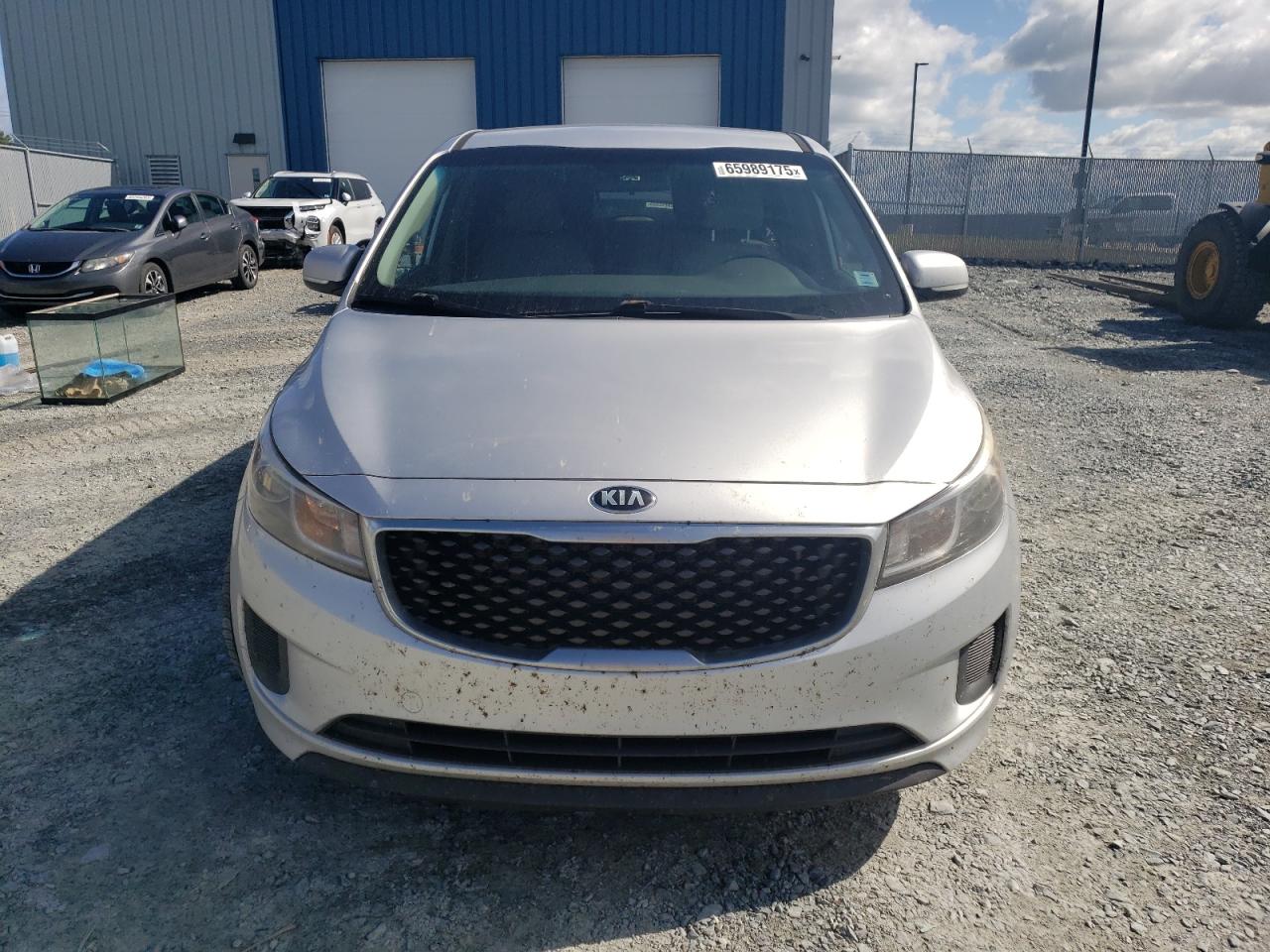 2015 KIA Sedona l VIN KNDMA5C14F6069070 photo 5