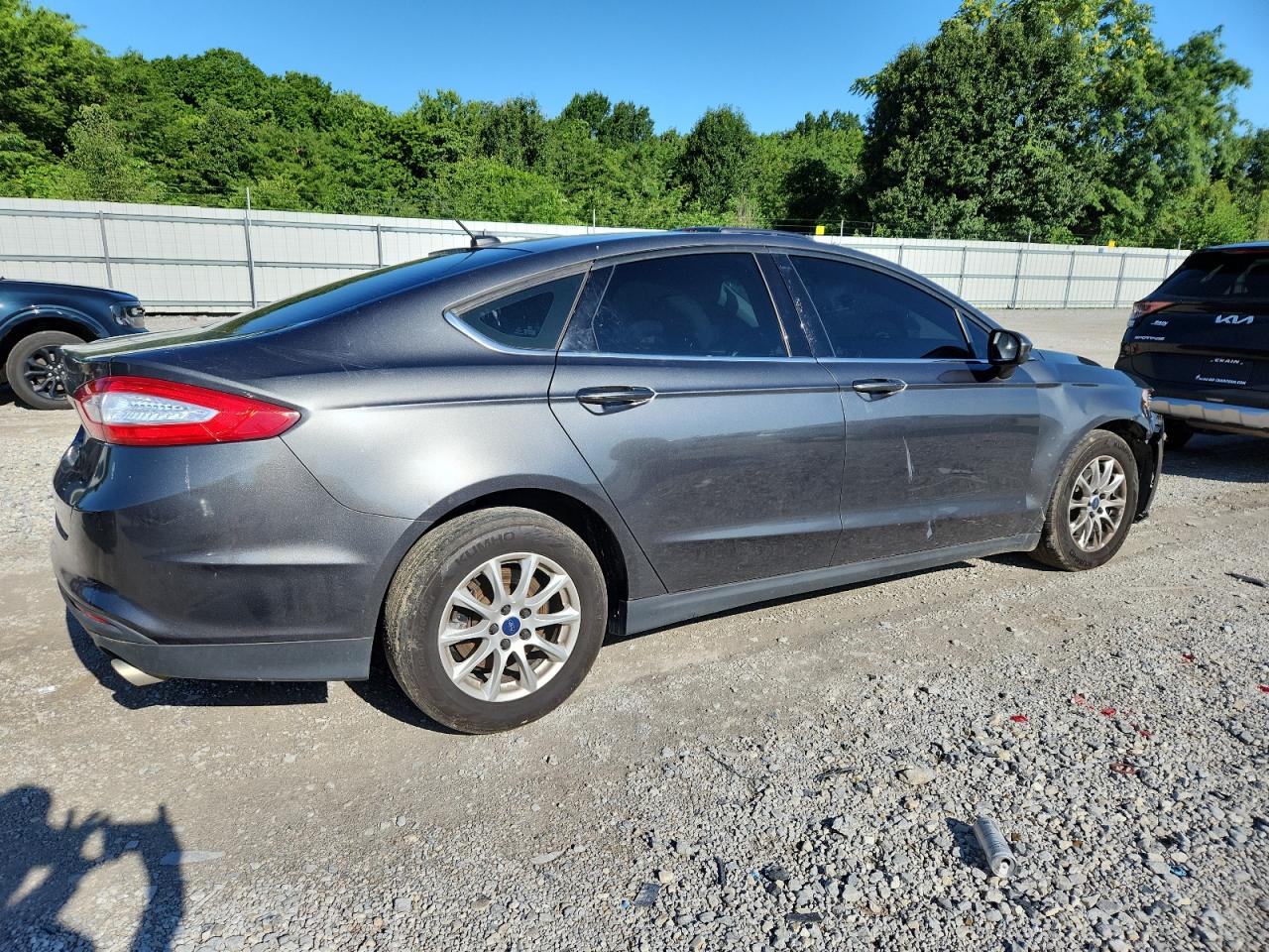 2015 FORD Fusion s VIN 3FA6P0G73FR104473 photo 3