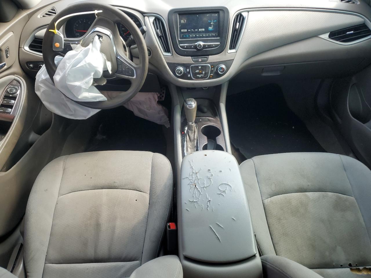 2016 Chevrolet Malibu VIN 1G1ZB5ST7GF178820 photo 8