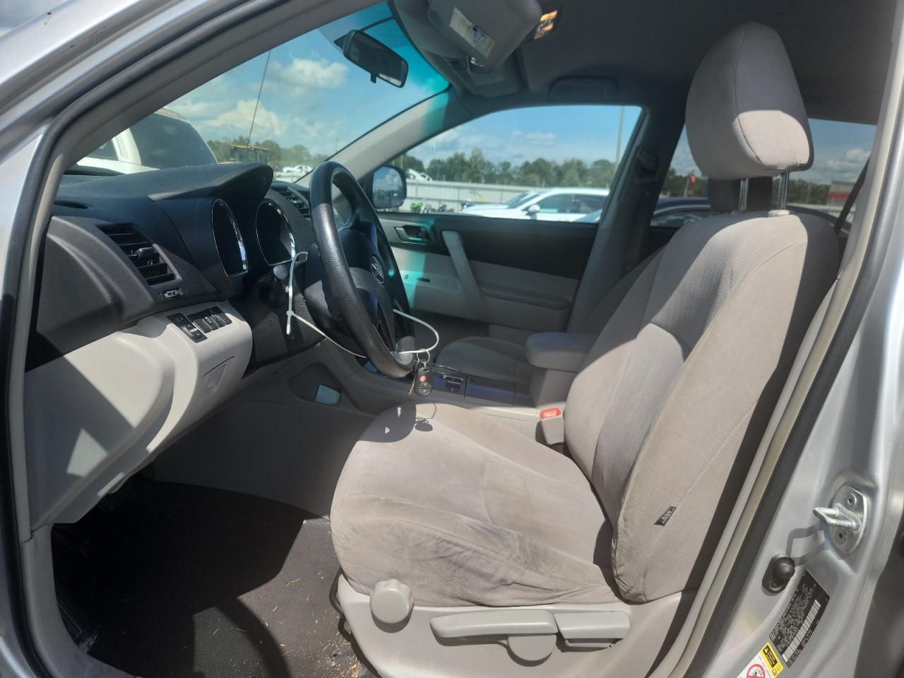 2012 Toyota All other VIN 5TDZA3EH5CS018497 photo 7