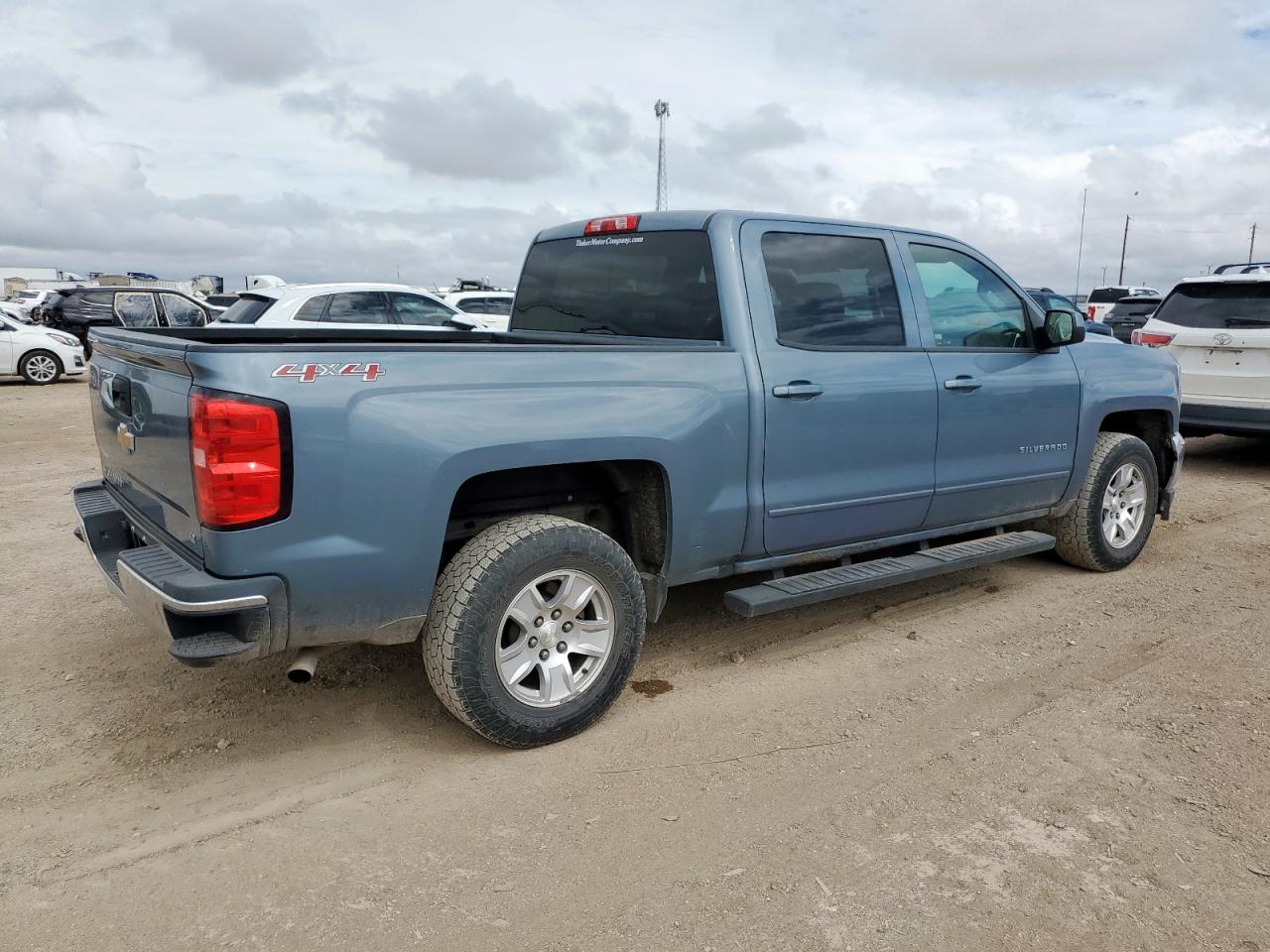 2016 Chevrolet All models VIN 3GCUKREC7GG292271 photo 3