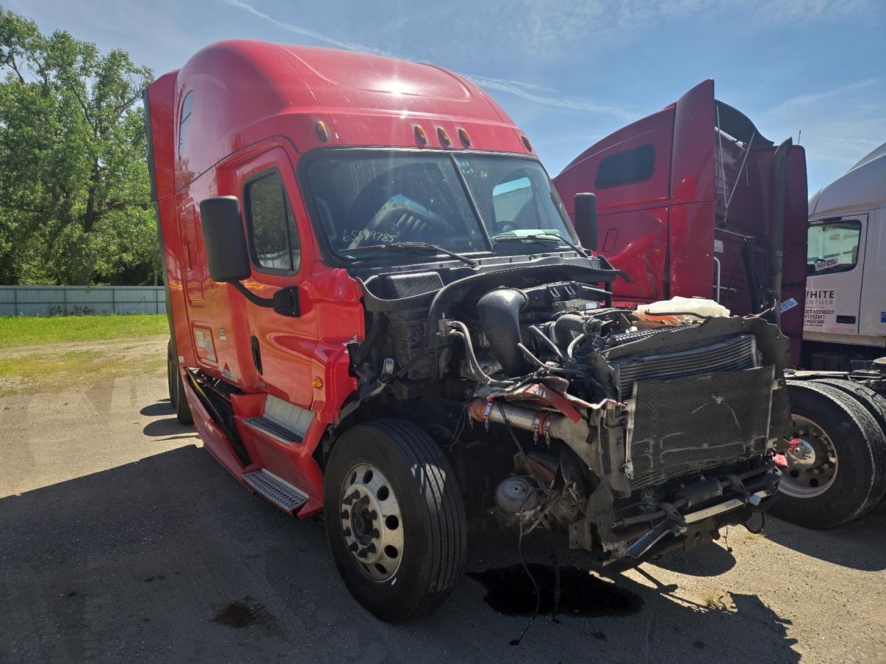 2016 FREIGHTLINER All other VIN 3AKGGLD51GSGS1841 photo 1