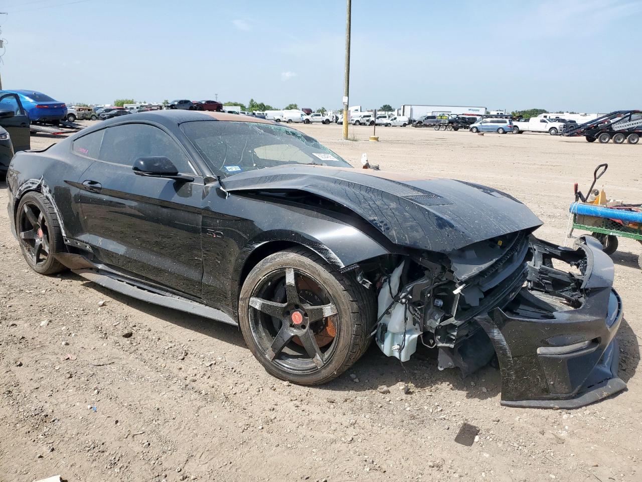 2019 Ford Mustang VIN 1FA6P8CF9K5128270 photo 4