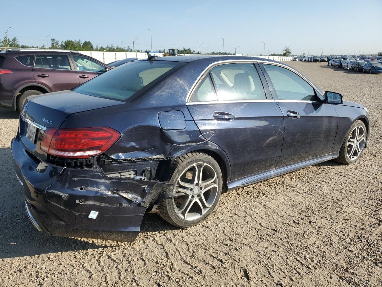 2015 MERCEDES-BENZ E-class VIN WDDHF6HB2FB160569 photo 3