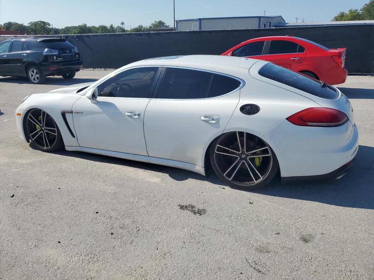2014 Porsche Panamera VIN WP0AD2A7XEL044285 photo 2
