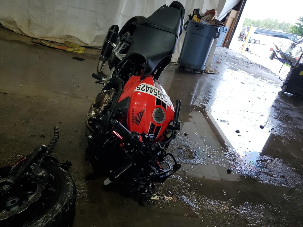 2018 Honda Cb cycle VIN MLHRC7512J5000429 photo 2