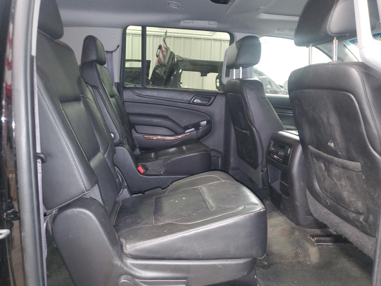 2016 CHEVROLET Suburban k VIN 1GNSKJKC1GR125120 photo 11