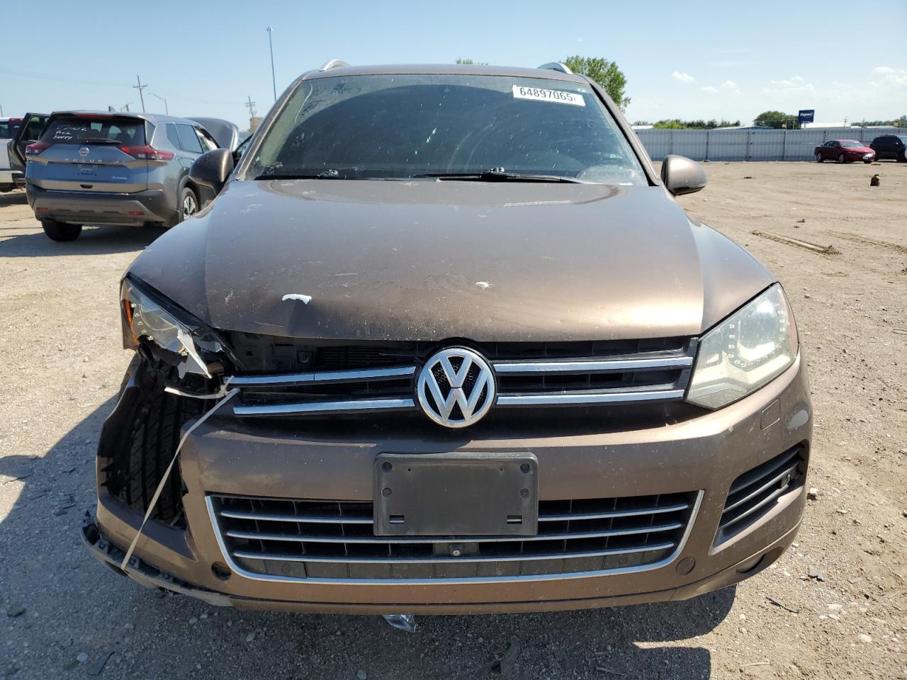 2014 Volkswagen Touareg VIN WVGEF9BP2ED011452 photo 5