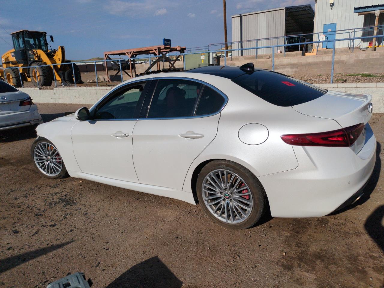 2018 ALFA Giulia ti VIN ZARFAECN1J7593362 photo 2