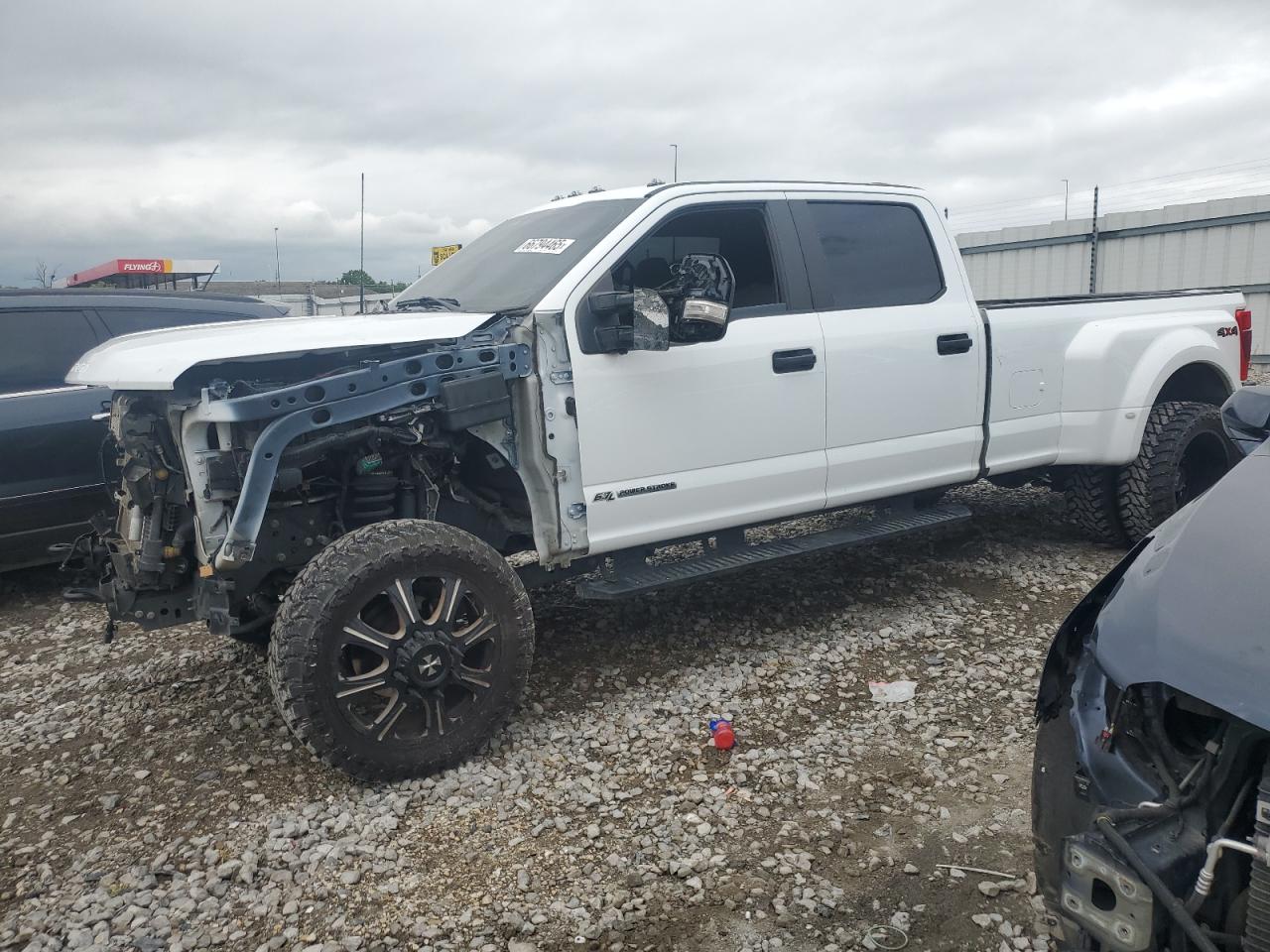 2022 Ford F350 VIN 1FT8W3DT1NEG22687 photo 1